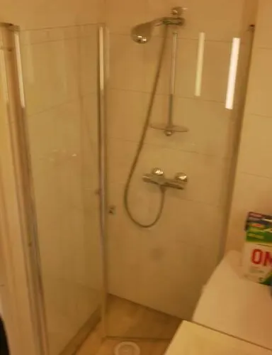 아파트 Nyrenovert Med Gratis Parkering